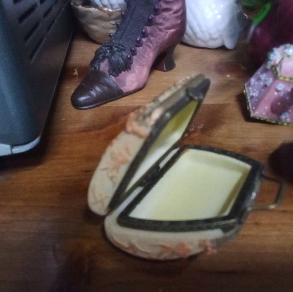Kenknacks - Picture 12 of 16